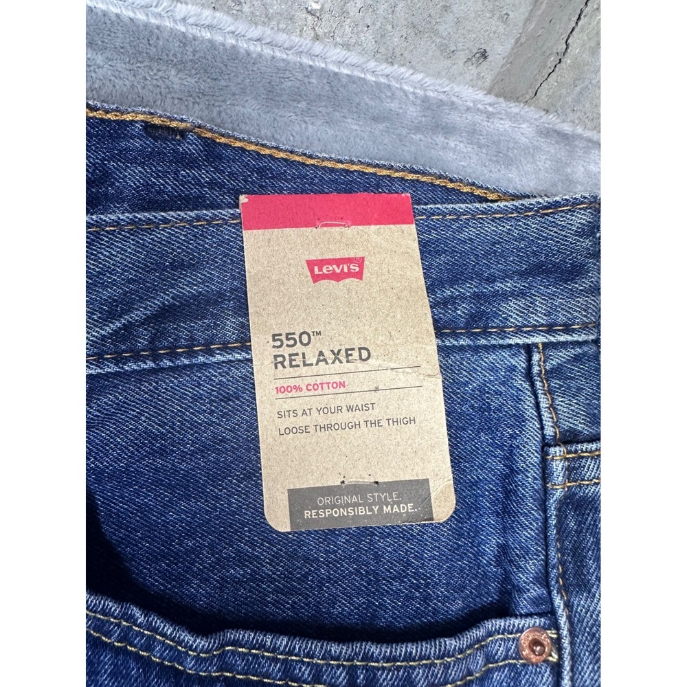 Levis 550 Relaxed Fit Jeans Mens 44x32 Big and Tall Medium Wash Denim 01550-4886 - Picture 6 of 11